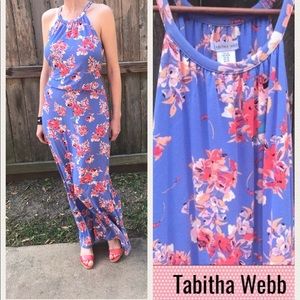 NWOT 🌸 Floral Maxi Dress